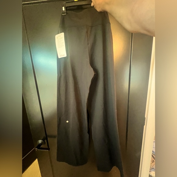 NWT Lululemon Sit in Stillness Pant - Picture 2 of 8